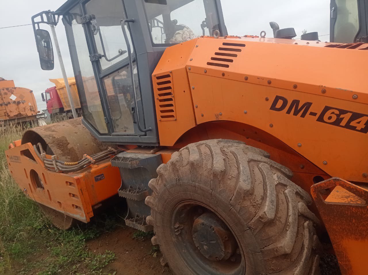 Каток дорожный самоходный ДМ-614