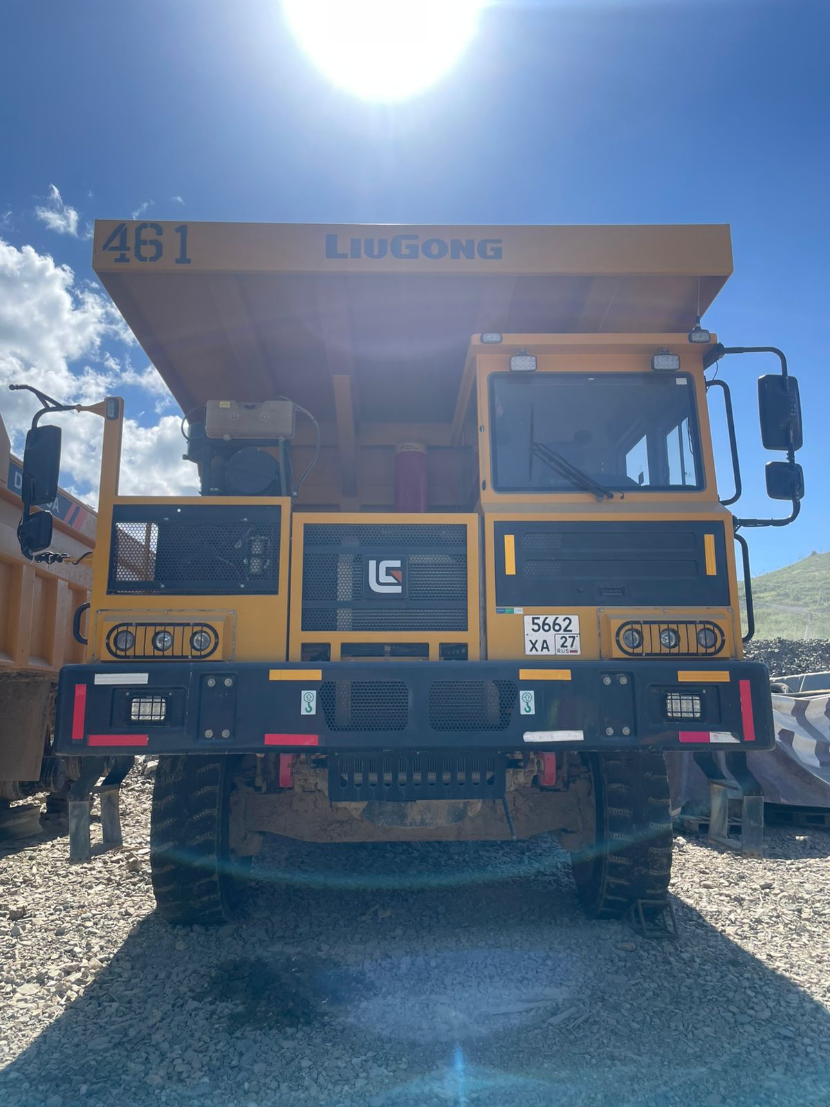 Самосвал LiuGong DW105A (472)