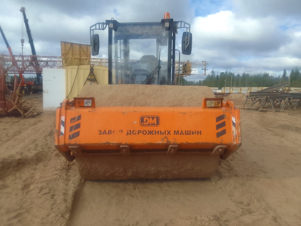 Каток дорожный самоходный ДМ-614
