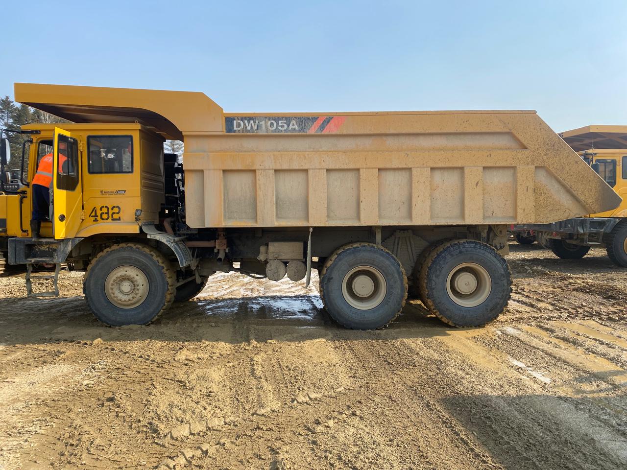 Самосвал LiuGong DW105A (462)