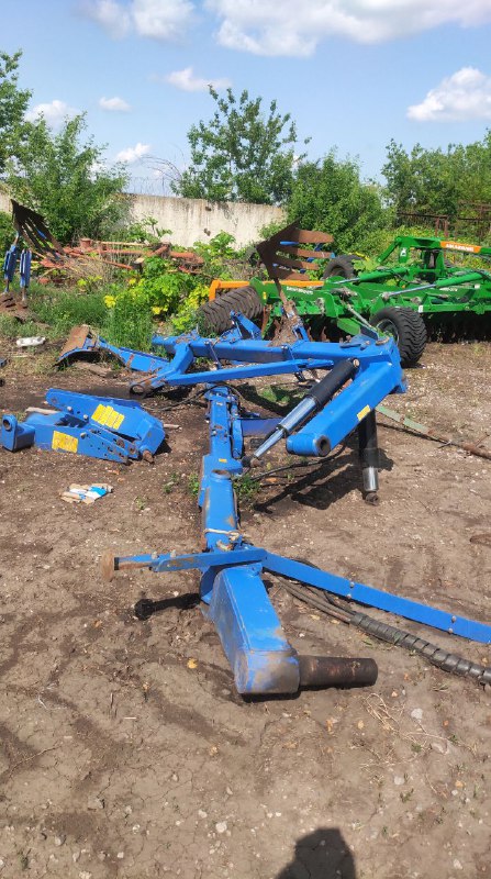 Полунавесной оборотный плуг ППО 5(4+1)