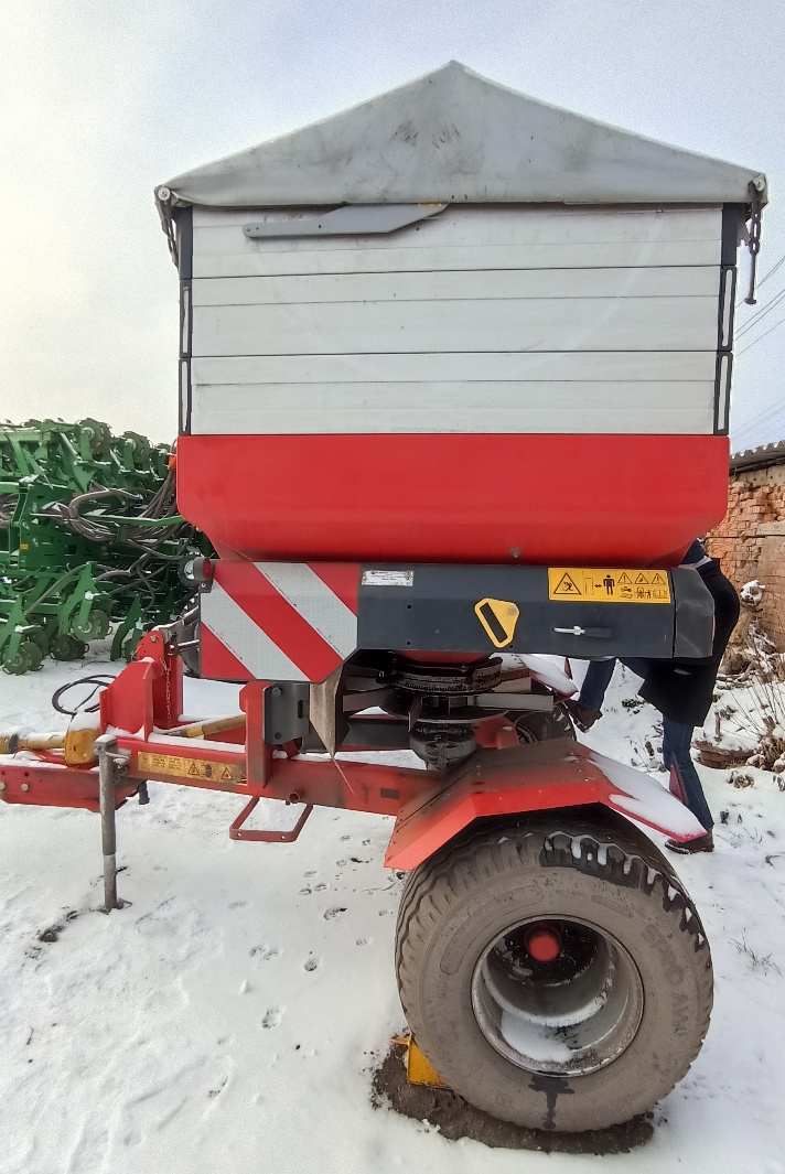 Разбрасыватель минеральных удобрений AMAZONE ZAM 3000