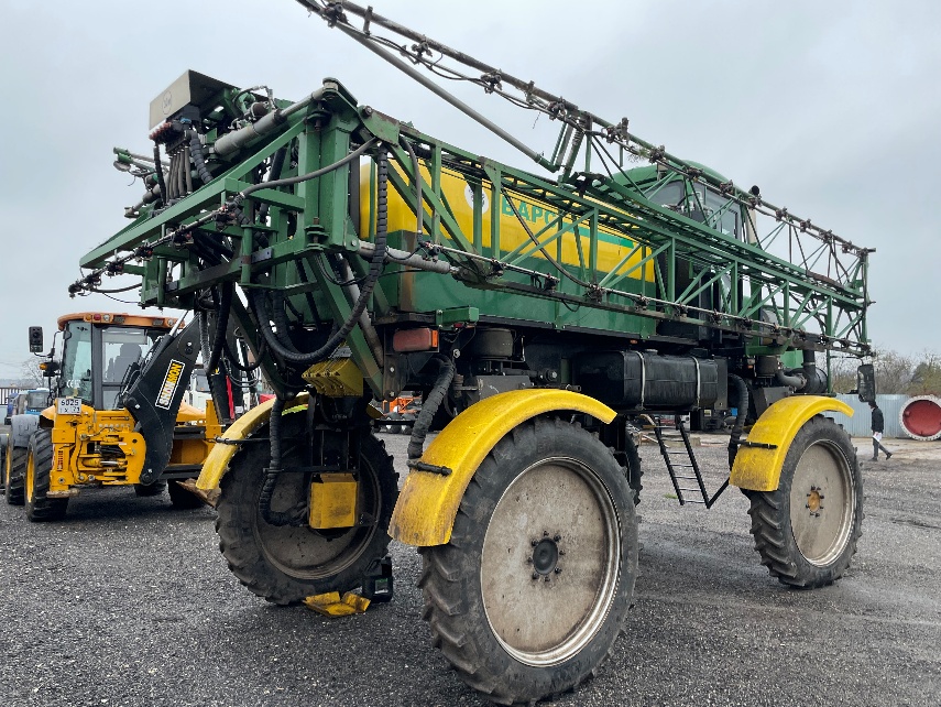 Самоходный опрыскиватель Барс ОС-4000М