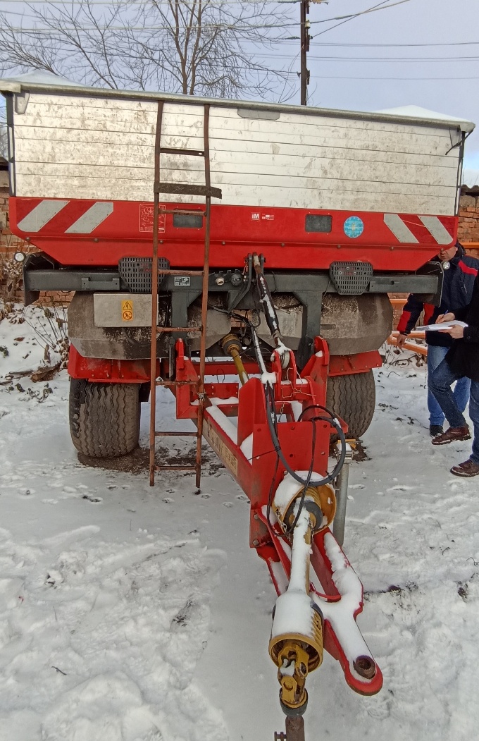 Разбрасыватель минеральных удобрений AMAZONE ZAM 3000