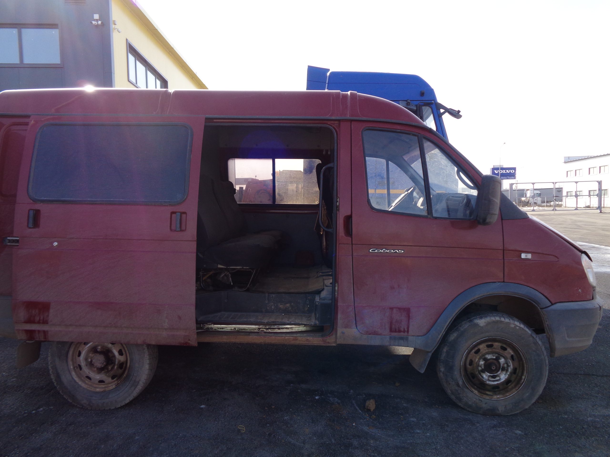 Фургон ГАЗ Соболь 27527