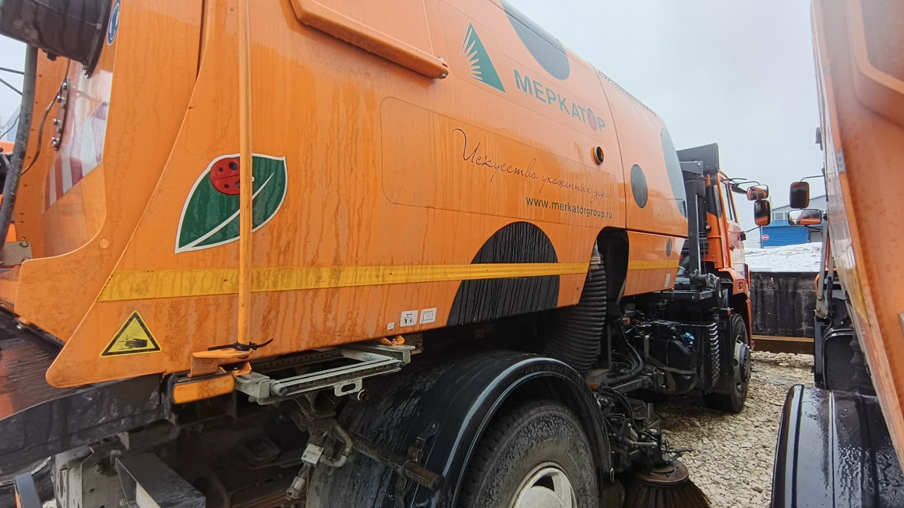 ПОДМЕТАЛЬНО-ВАКУУМНАЯ МАШИНА ЭД244КМ на базе КАМАЗ-53605