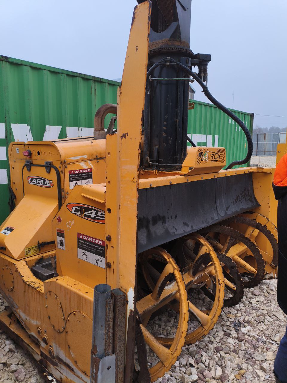 Быстросъемный шнекороторный снегоочиститель производительностью LARUE D45