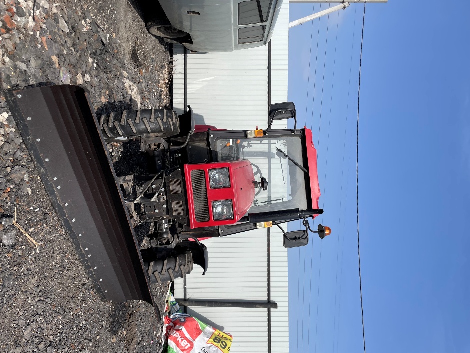 Трактор Машина уборочная со щеткой тракторной МУ-320