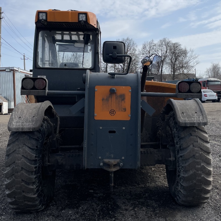 Погрузчик с телескопической стрелой Amkodor Т400-70