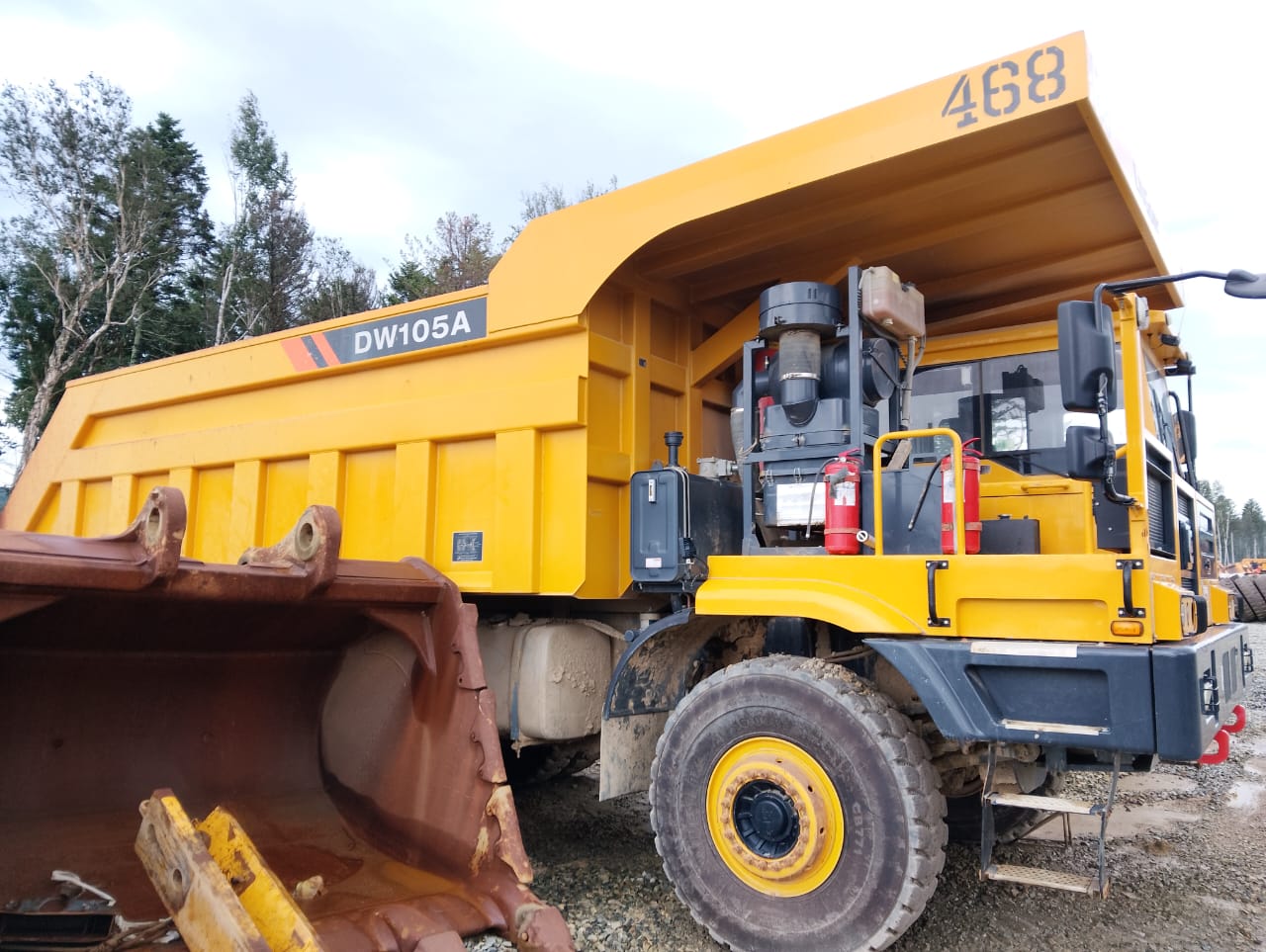 Карьерный самосвал - LIUGONG DW105A