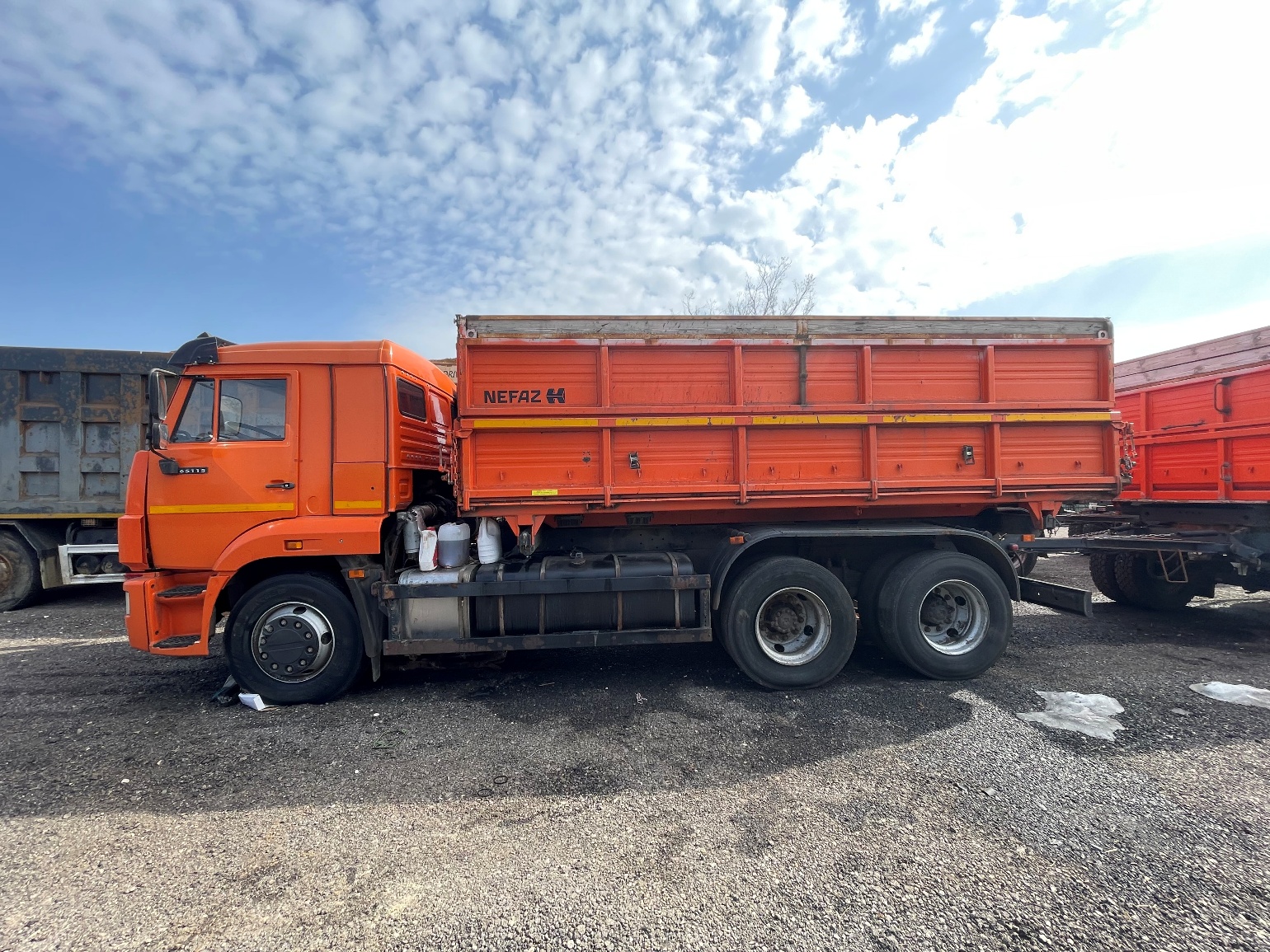 Самосвал Зерновоз КАМАЗ 45143-50