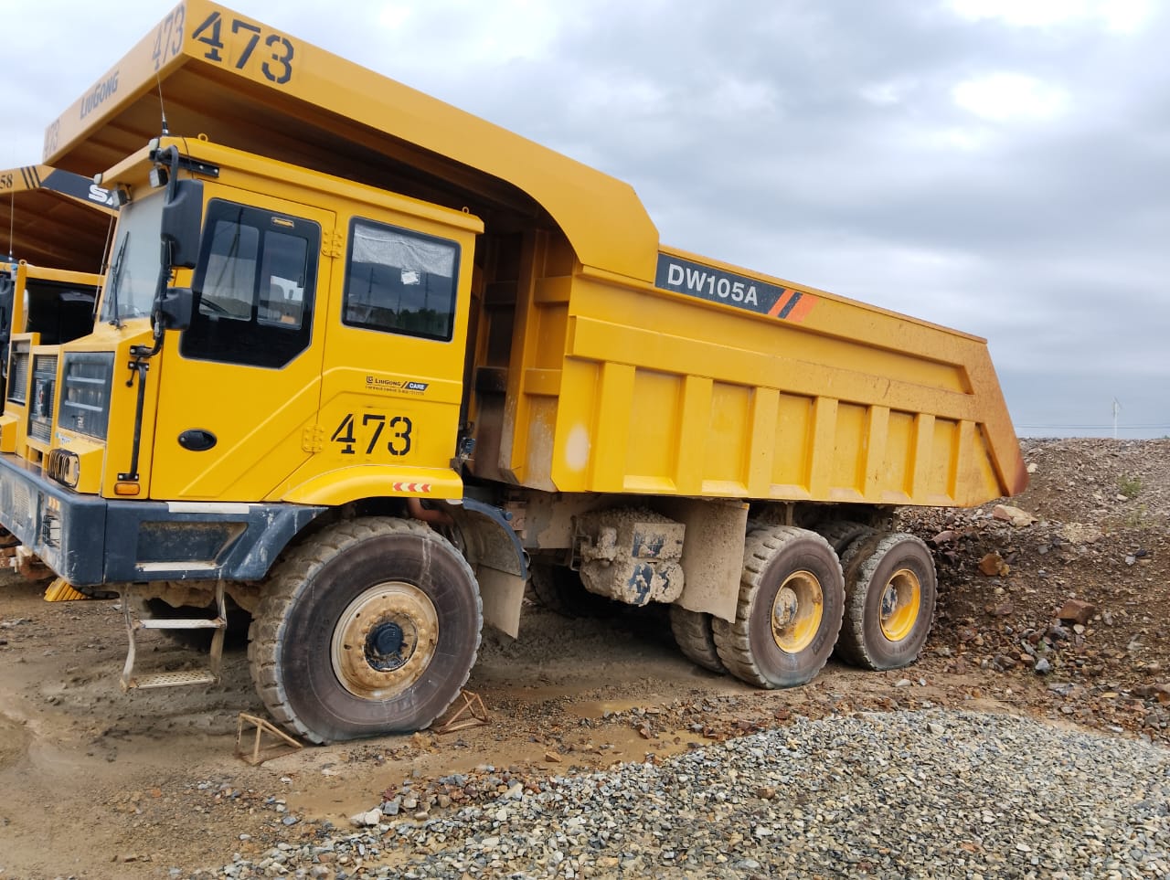 Карьерный самосвал - LIUGONG DW105A