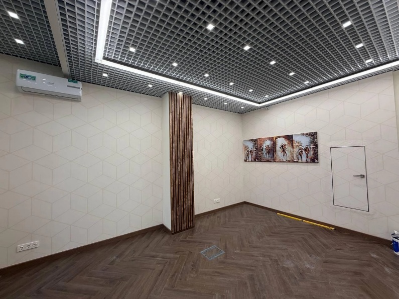 Продажа нежилого помещения (256,7 м²) в новом монолитном доме – 2022 г. Первый этаж + подвал, отдельный вход.